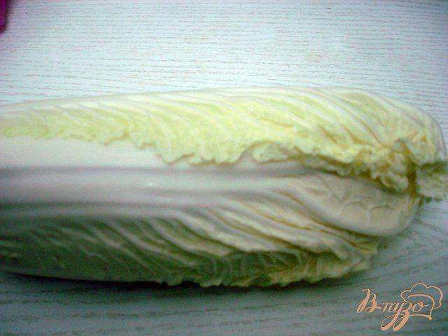 Фото приготовление рецепта: Салат из пекинской капусты шаг №1