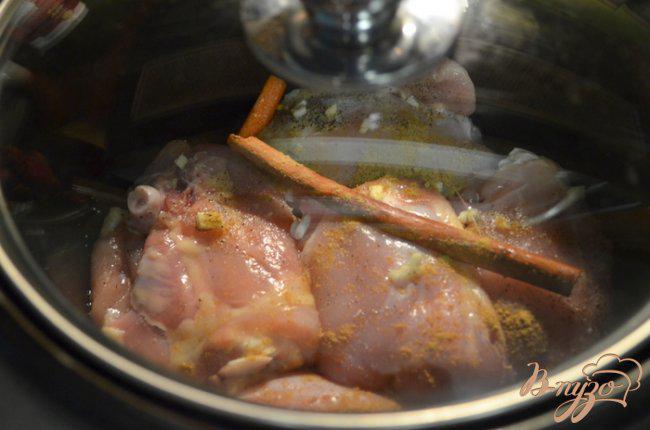 Фото приготовление рецепта: Куриные бедрышки по-мароккански шаг №3