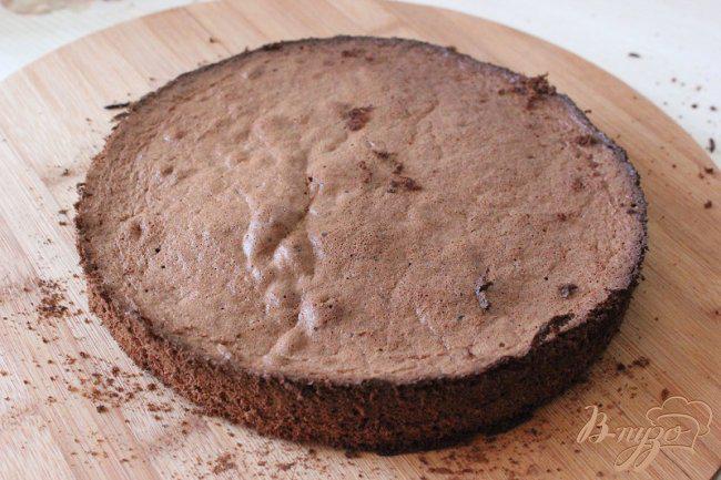 Фото приготовление рецепта: Шоколадно-брусничный торт. шаг №1