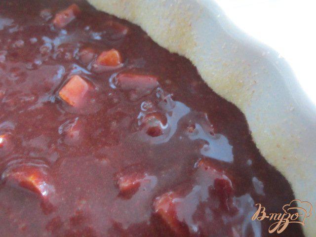 Фото приготовление рецепта: Шоколадный пирог с грушами шаг №3