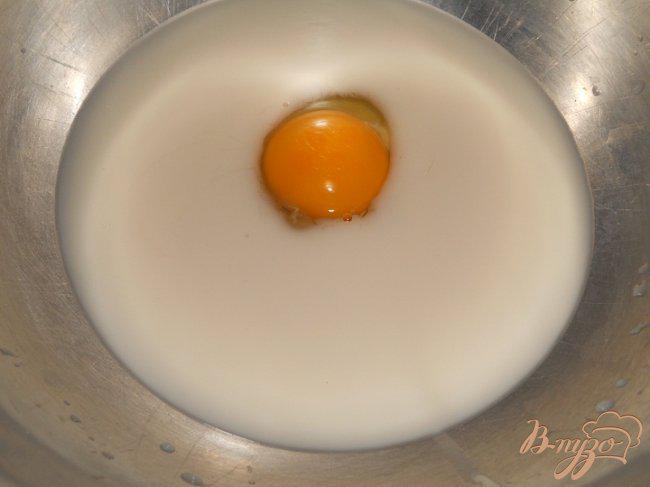 Фото приготовление рецепта: Прованская фокачча на яйце шаг №1