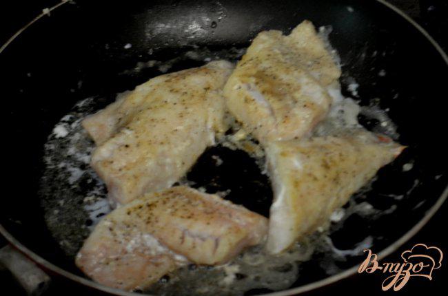Фото приготовление рецепта: Филе окуня с коричневым маслом шаг №2