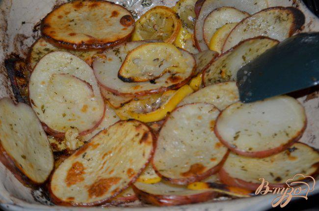 Фото приготовление рецепта: Красный картофель с лимоном шаг №3