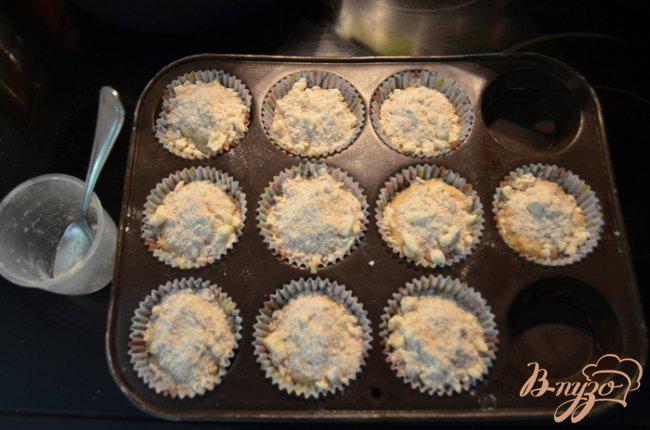 Фото приготовление рецепта: Ванильные кексы с крошкой шаг №4