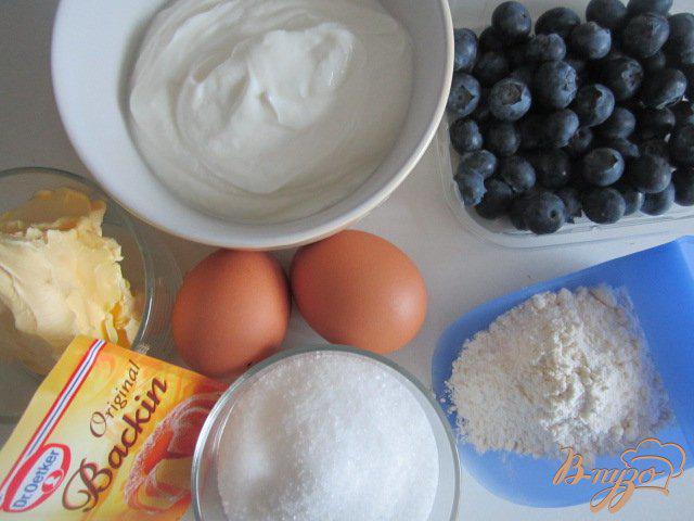 Фото приготовление рецепта: Творожные кексы с черникой шаг №1