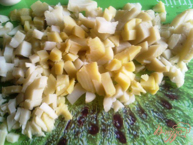 Фото приготовление рецепта: Картофельный салат с шампиньонами шаг №5