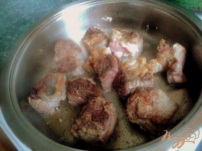 Фото приготовление рецепта: Мясо в темном пиве или Cosser Pie шаг №2