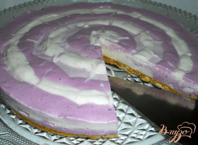 Фото приготовление рецепта: Творожно-ягодный тортик (без выпечки) шаг №6
