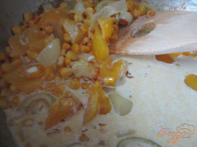 Фото приготовление рецепта: Кукурузный  крем-суп шаг №3