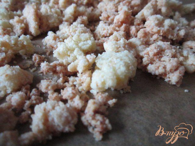 Фото приготовление рецепта: Ананасовый десерт с базиликом шаг №3