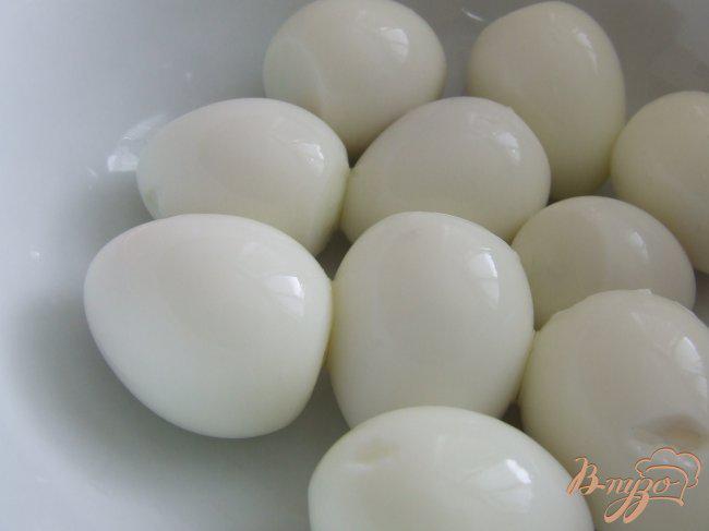 Фото приготовление рецепта: Фаршированные перепелиные яйца шаг №1