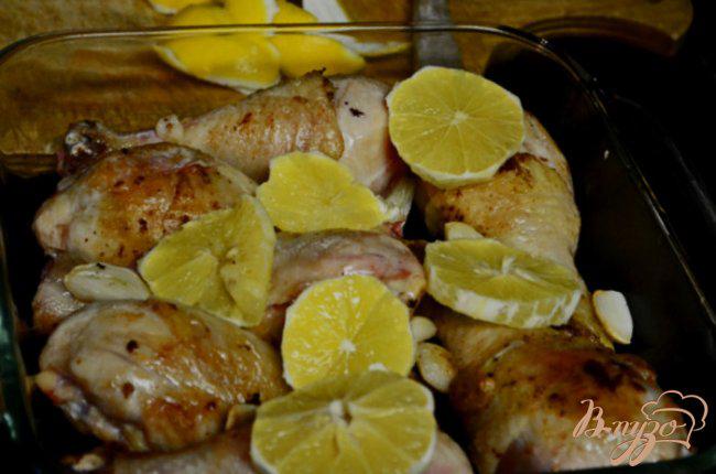 Фото приготовление рецепта: Курица с лимоном и чесноком шаг №1