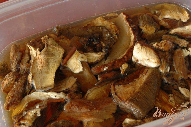 Фото приготовление рецепта: Картофельные клецки с белыми грибами шаг №1