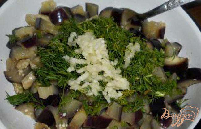 Фото приготовление рецепта: Салат из баклажанов и перца шаг №2