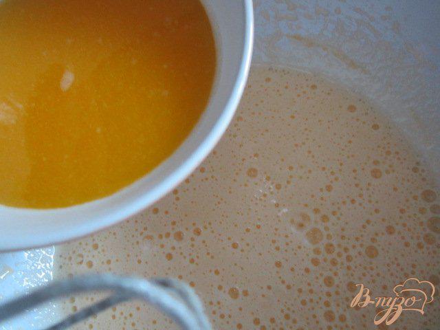 Фото приготовление рецепта: Апельсиновые коржики шаг №2