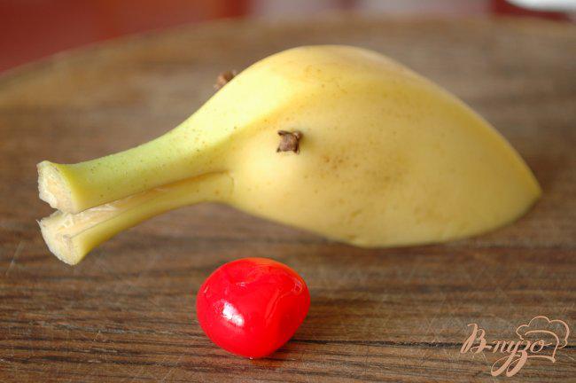 Фото приготовление рецепта: Молочный нектар с бананом шаг №3