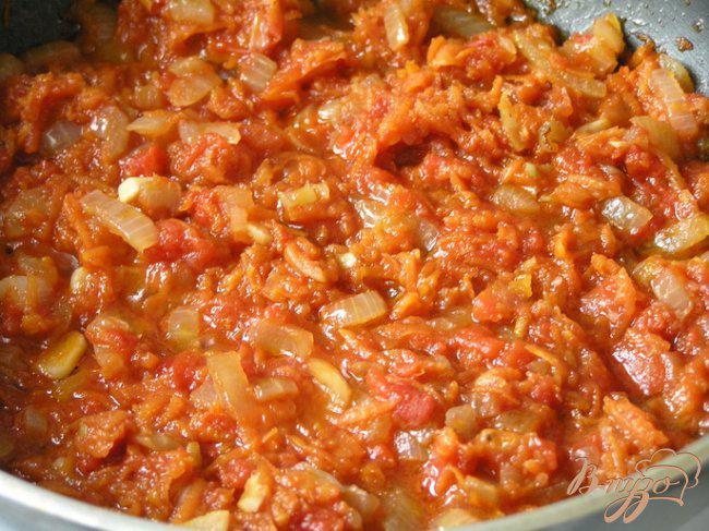 Фото приготовление рецепта: Томатный суп со свининой и рисом «Рубин» шаг №10