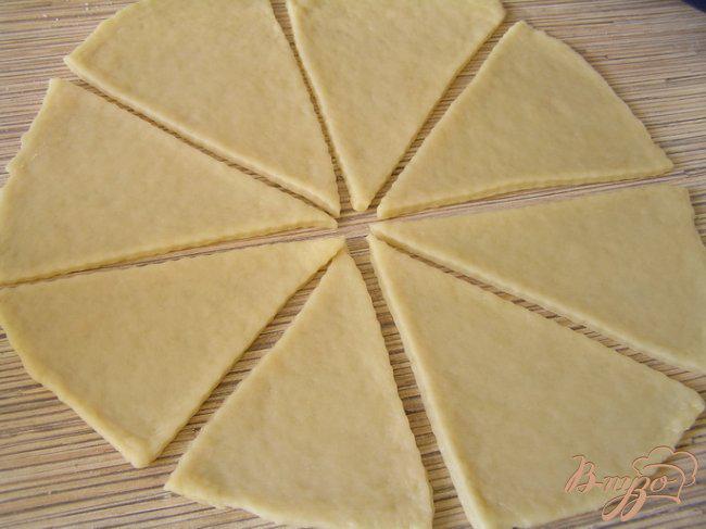 Фото приготовление рецепта: Печенье с брусничным соусом шаг №4