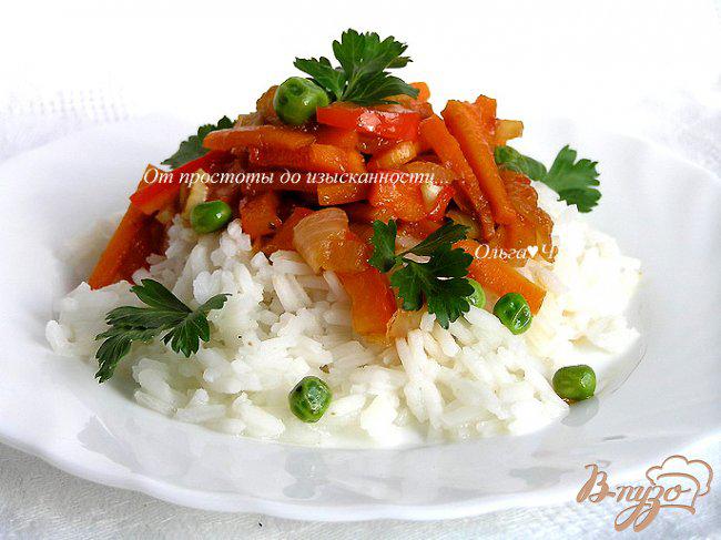 Фото приготовление рецепта: Пряное овощное соте с рисом шаг №7