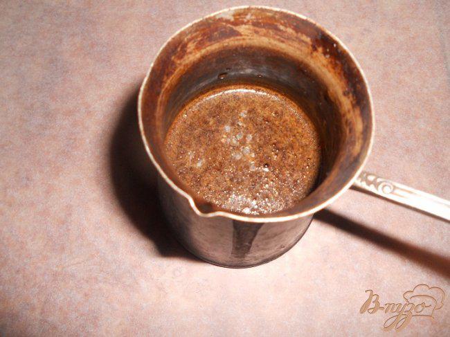 Фото приготовление рецепта: Заварной кофе с кордомоном шаг №2