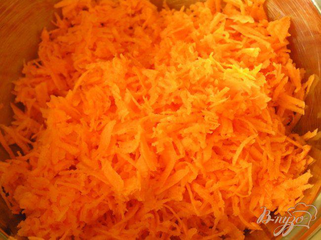 Фото приготовление рецепта: Лимоны с морковным салатом шаг №2