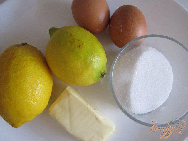 Фото приготовление рецепта: Шоколадные тарталетки с лимонным кремом шаг №5