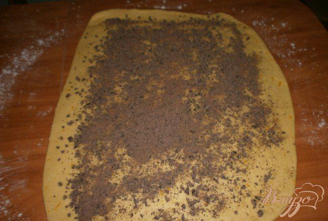 Фото приготовление рецепта: Апельсиновый пирог с шоколадом шаг №6