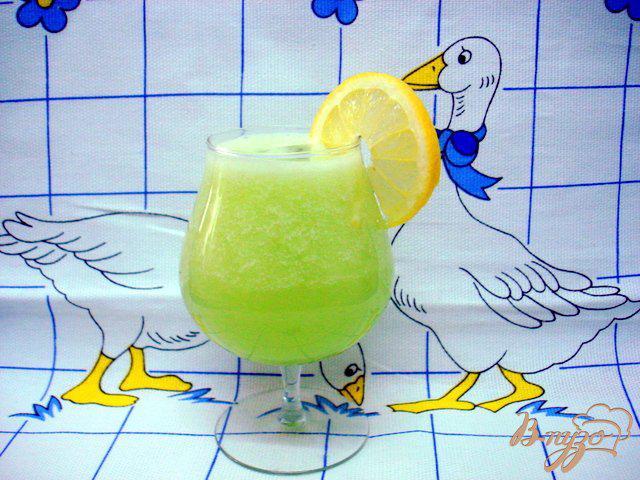 Фото приготовление рецепта: Огуречно - лимонный напиток шаг №6