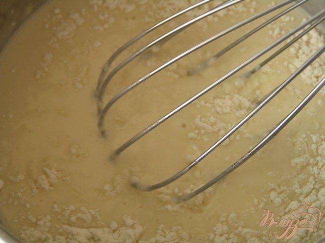 Фото приготовление рецепта: Клюквенное пирожное с ананасовым джемом шаг №2