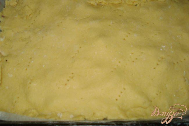 Фото приготовление рецепта: Пирог из ревеня шаг №8