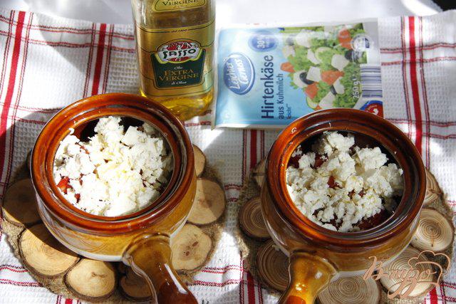 Фото приготовление рецепта: Греческая закуска из томатов Буюрди шаг №3