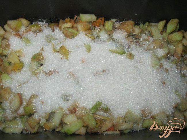 Фото приготовление рецепта: Варенье из яблок и груш в хлебопечке шаг №3