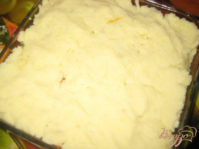Фото приготовление рецепта: Запеканка из картофельно пюре шаг №5