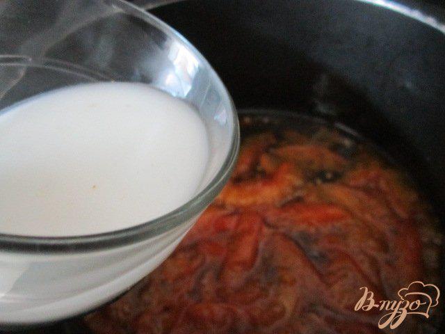 Фото приготовление рецепта: Абрикосовый десерт с мороженым шаг №4
