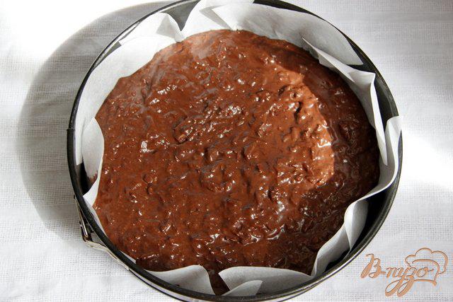 Фото приготовление рецепта: Итальянский шоколадно яблочный пирог шаг №6