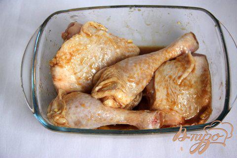 Фото приготовление рецепта: Куриные  ножки/крылышки в кисло-сладком соевом соусе шаг №3