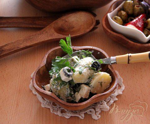 Фото приготовление рецепта: Греческий картофельный салат с фетой шаг №7