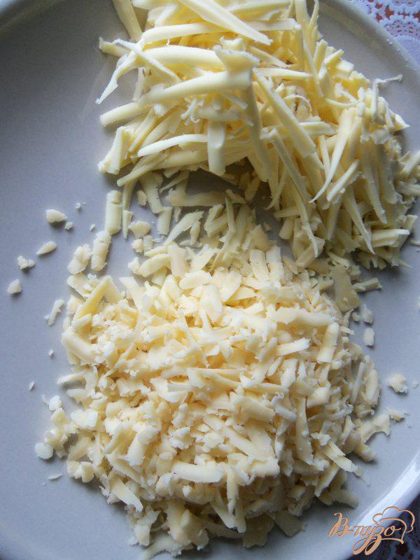 Фото приготовление рецепта: Сливочно-сырный пирог с кунжутом шаг №1