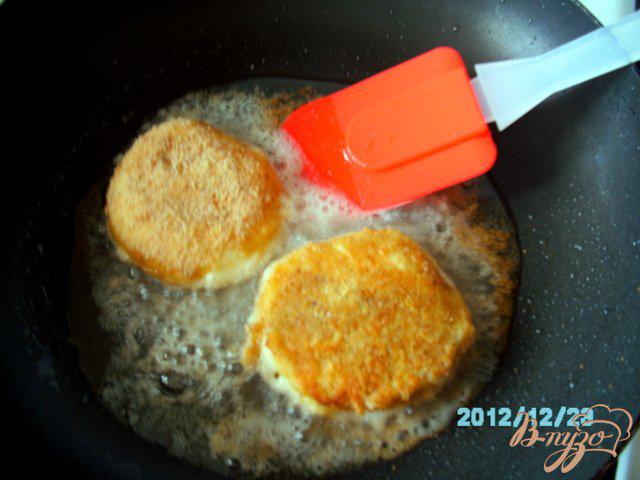 Фото приготовление рецепта: Стручковая   фасоль  с  сыром  моцарелла шаг №5