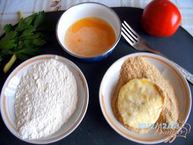 Фото приготовление рецепта: Стручковая   фасоль  с  сыром  моцарелла шаг №4