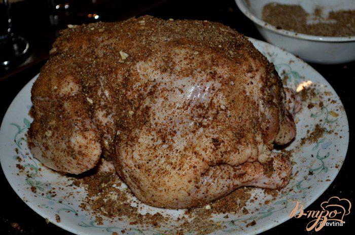 Фото приготовление рецепта: Курица на пивной банке шаг №2