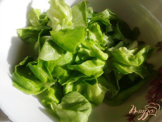 Фото приготовление рецепта: Салат латук  с помидорами черри шаг №2