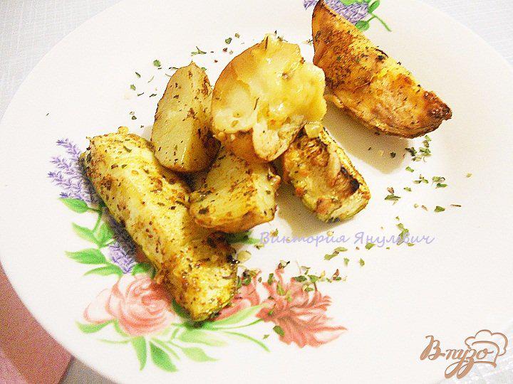 Фото приготовление рецепта: Запеченный картофель с кабачками шаг №4