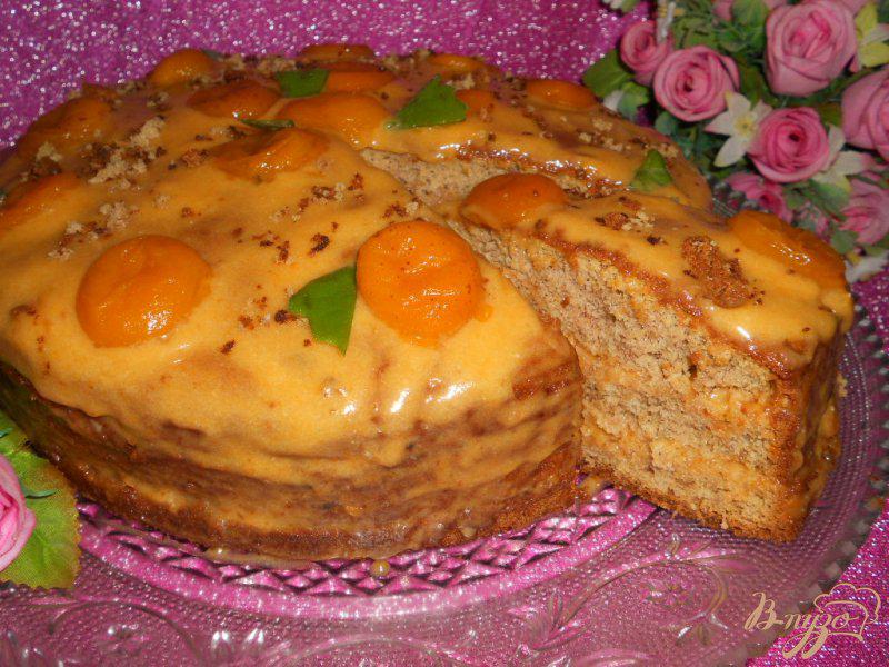Фото приготовление рецепта: Бисквитный торт «Шифон» шаг №8