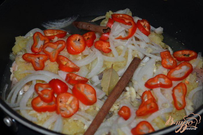 Фото приготовление рецепта: Курица в ананасовом соусе шаг №2