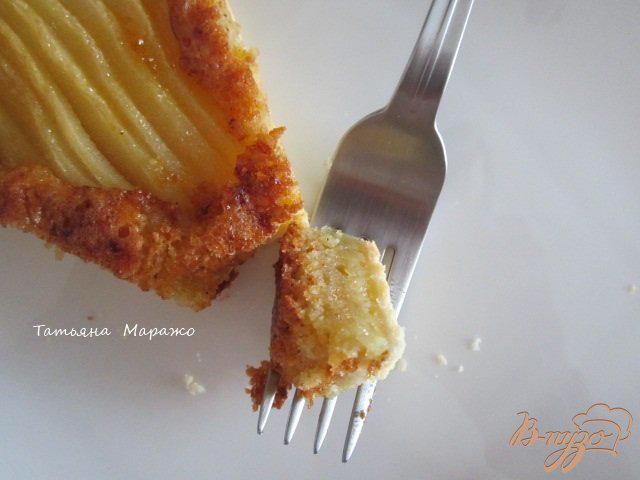 Фото приготовление рецепта: Открытый пирог с грушами шаг №7