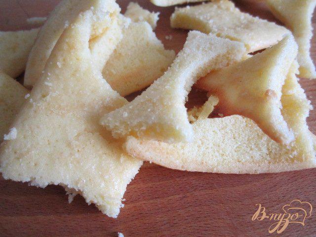 Фото приготовление рецепта: Творожный десерт с кусочками ананаса шаг №2