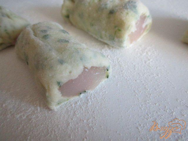 Фото приготовление рецепта: Картофельные клецки с куриным мясом шаг №6