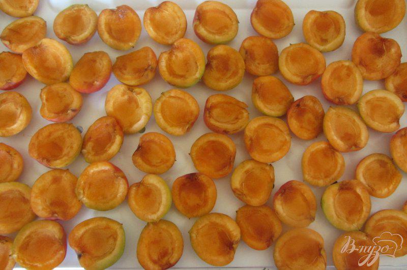 Фото приготовление рецепта: Замороженные абрикосы шаг №4
