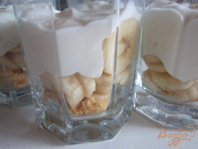 Фото приготовление рецепта: Творожный десерт с медом шаг №4